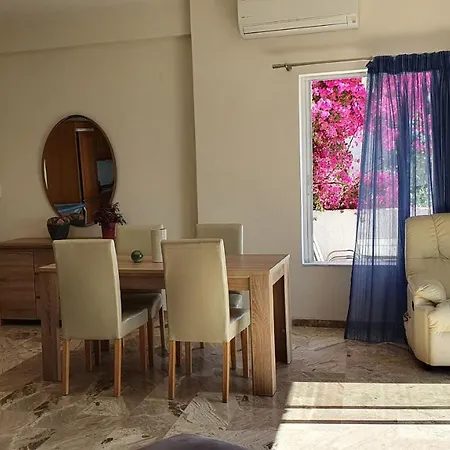 Pinelopi Nyaraló Kalamáta